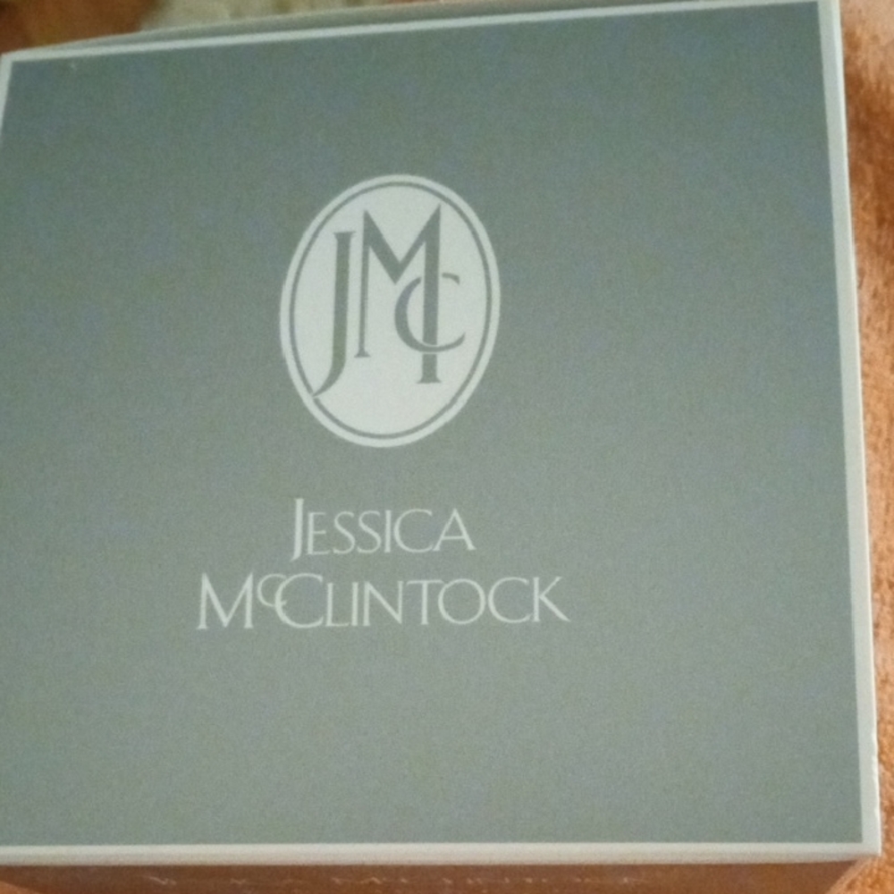 Jessica McClintock Elegant Gray Gift Box Containing Dusting Powder